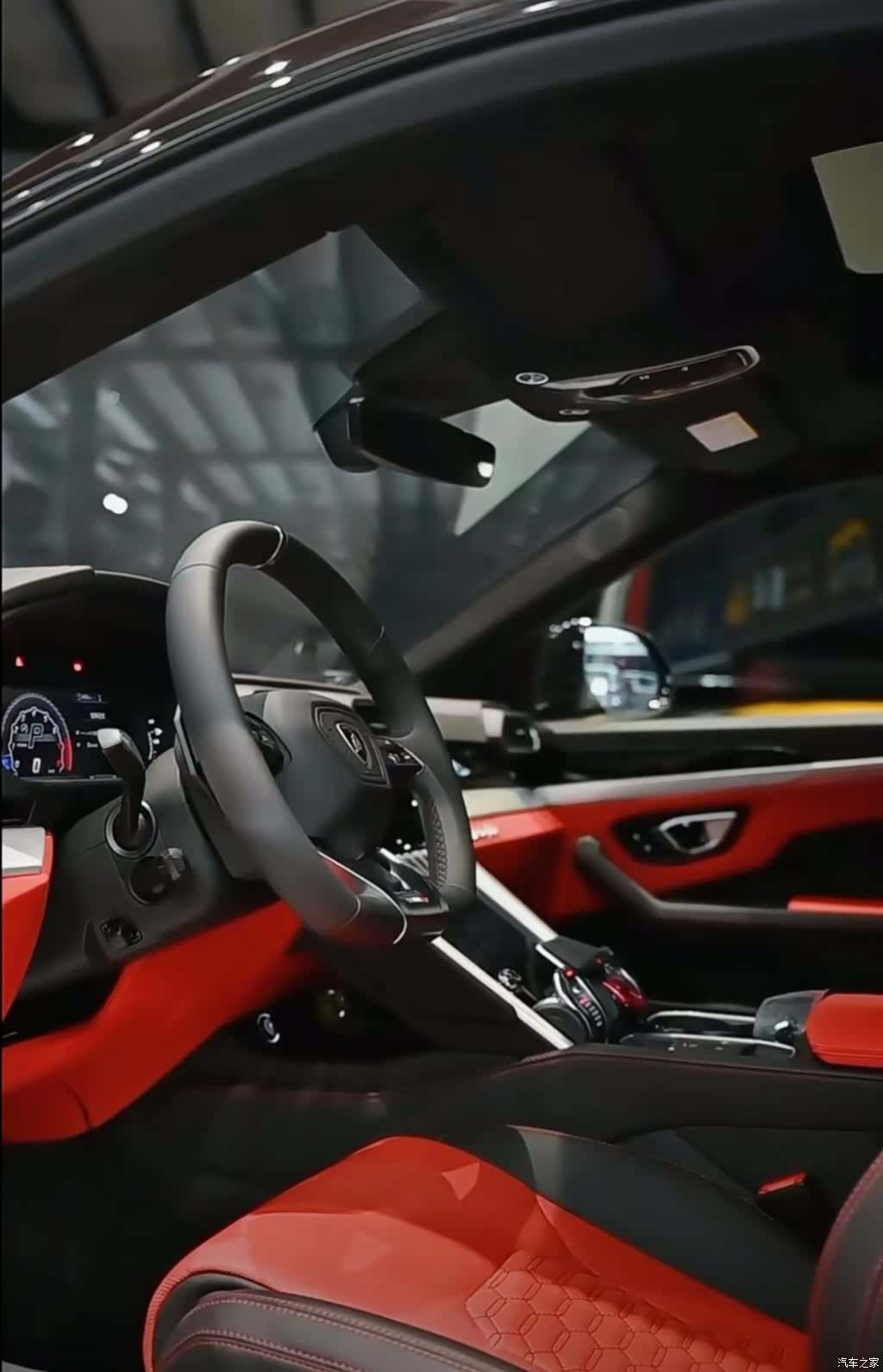 Lamborghini Urus, 2020 4