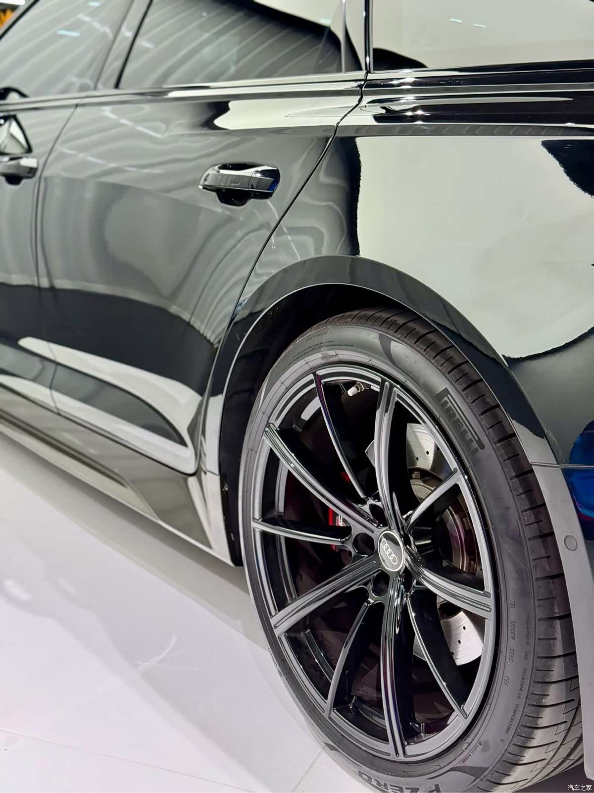 Audi RS, 2025 15