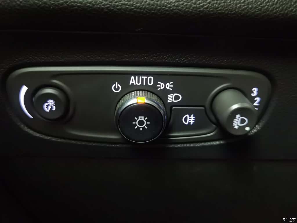 Buick Envision Plus, 2022 21