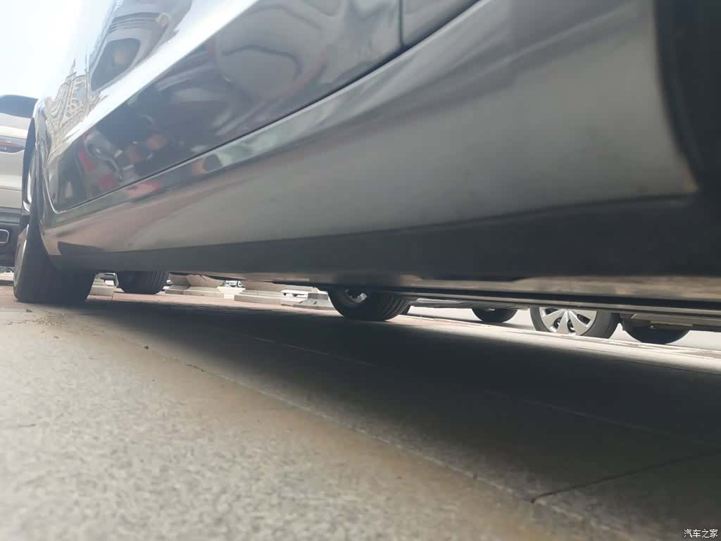 Tesla Model 3, 2025 17