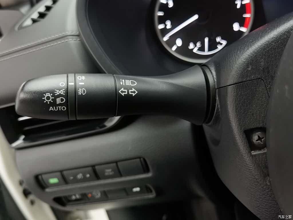 Nissan Sylphy, 2021 21