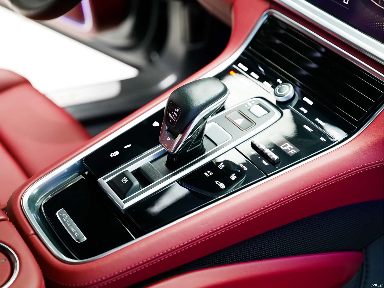 Porsche Panamera, 2023 16