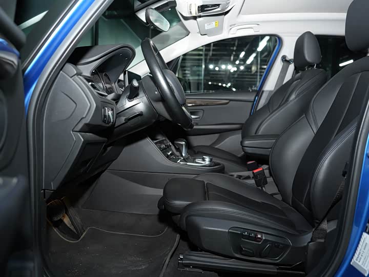 BMW 2 Series, 2018 года фото 13