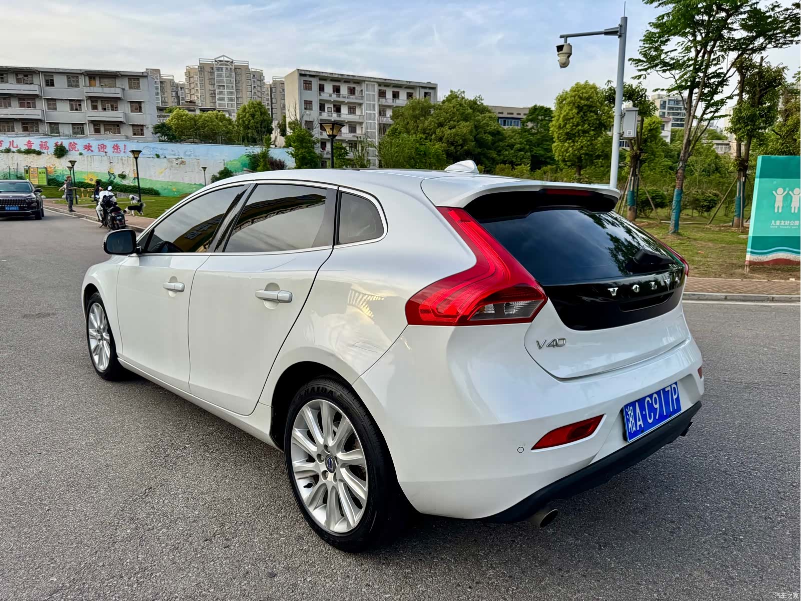 Volvo V40, 2014 13