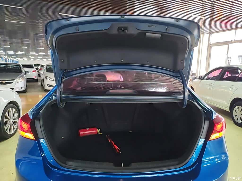 Hyundai 15, 2018 19