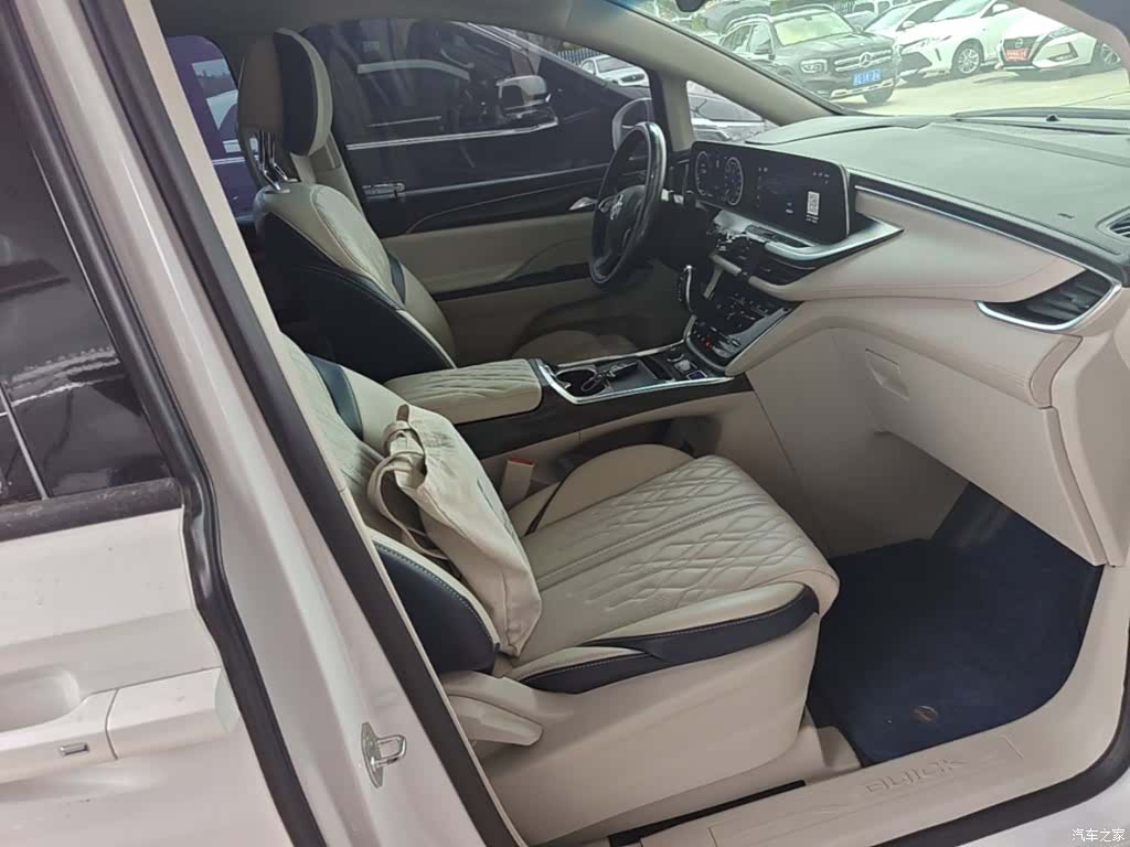 Buick GL8, 2022 25