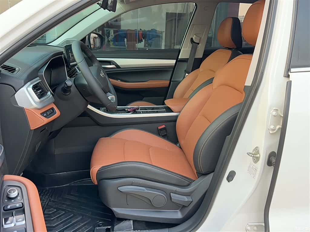 Geely X6, 2021 11