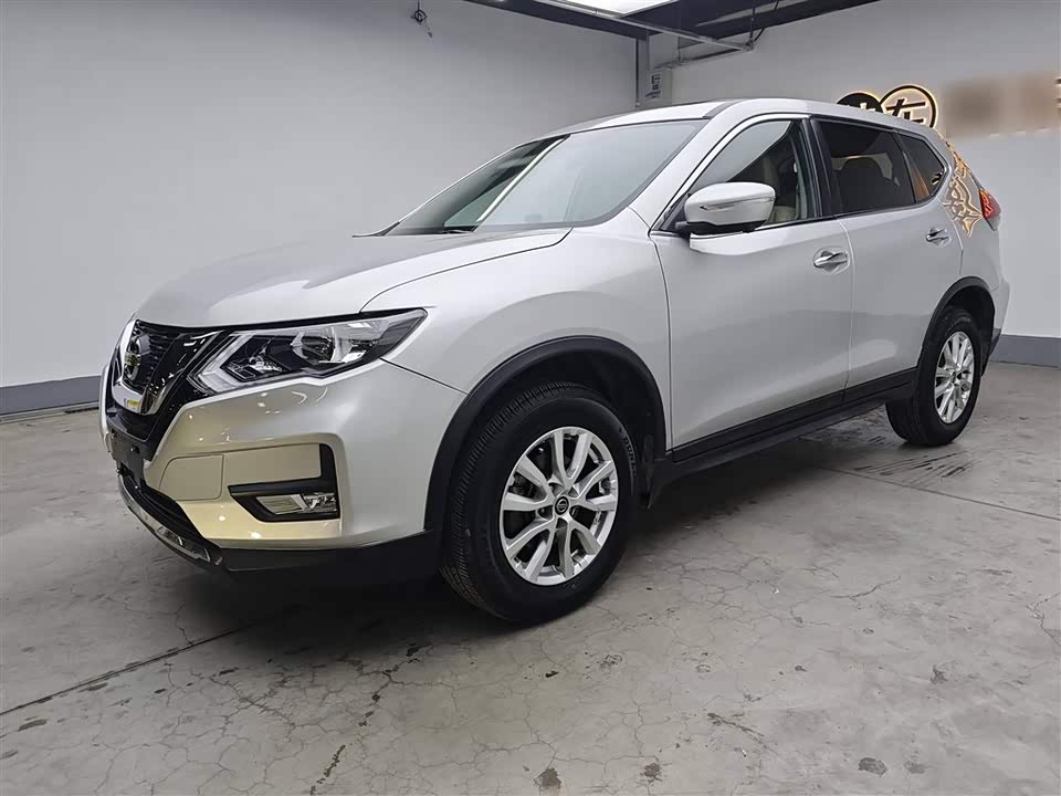 Nissan Qijun