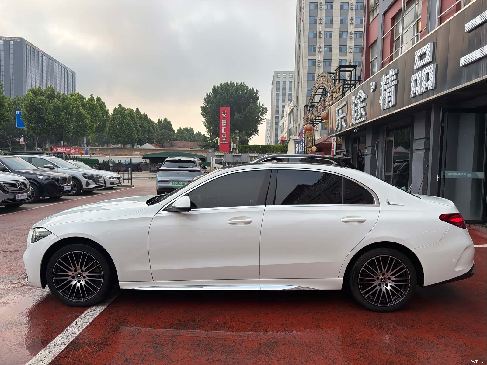 Mercedes-Benz C-Class, 2022 3
