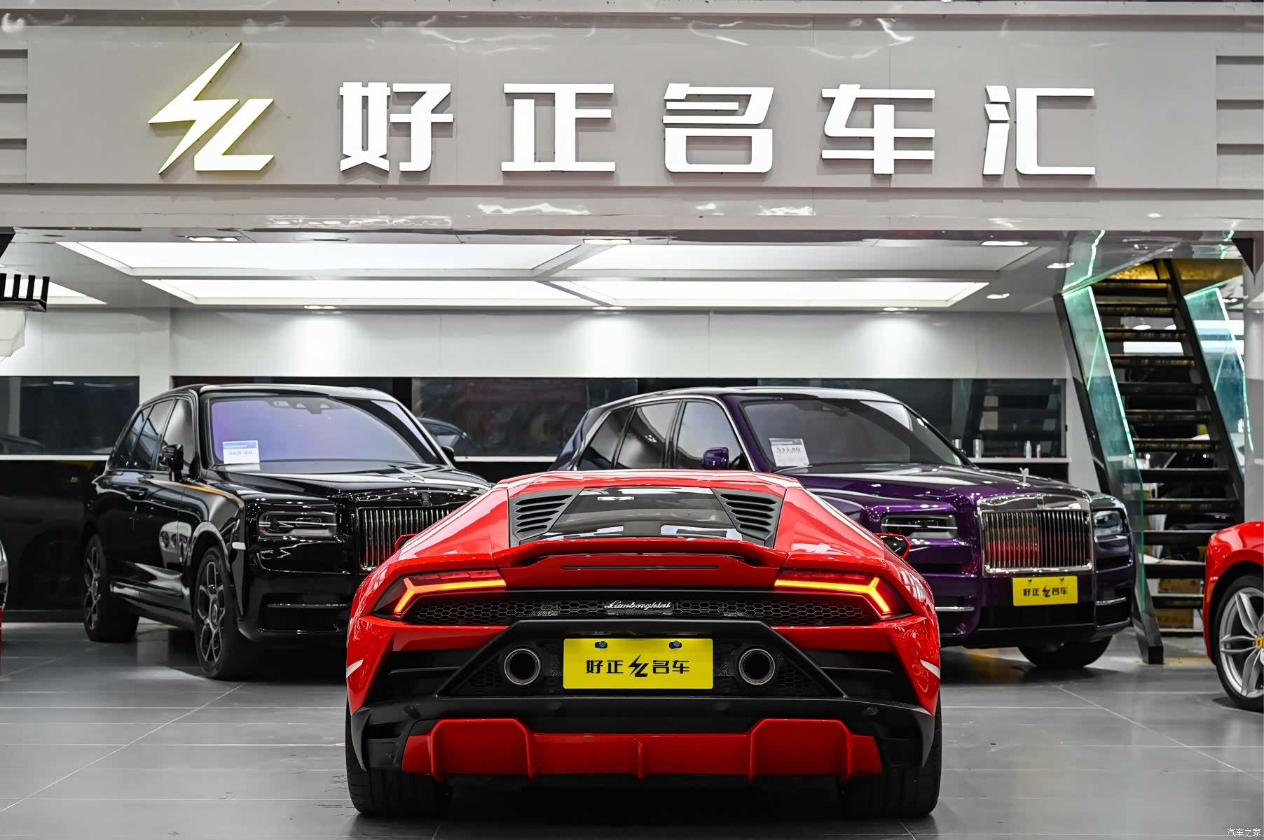 Lamborghini Huracán, 2022 все фото