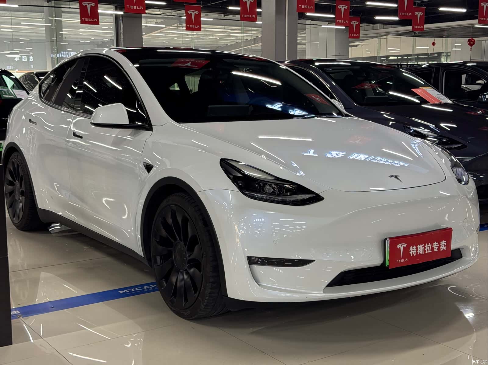 Tesla Model Y, 2022 3