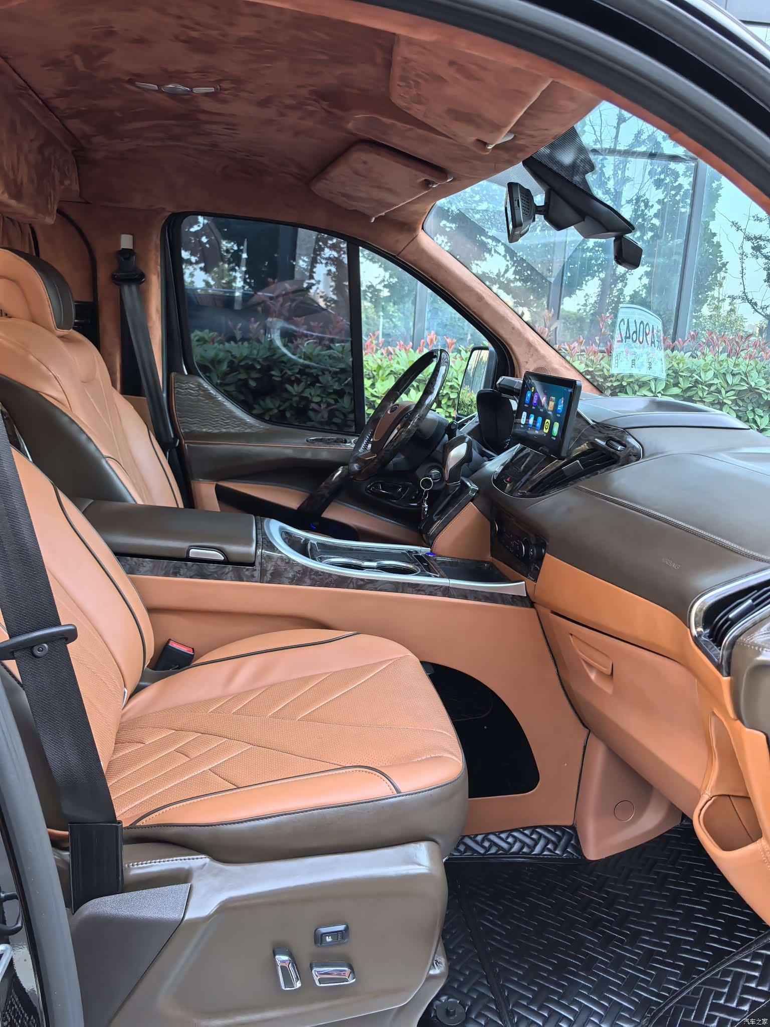 Ford Tourneo, 2023 26