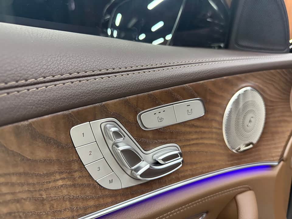 Mercedes-Benz E-class Mercedes-Benz E-class