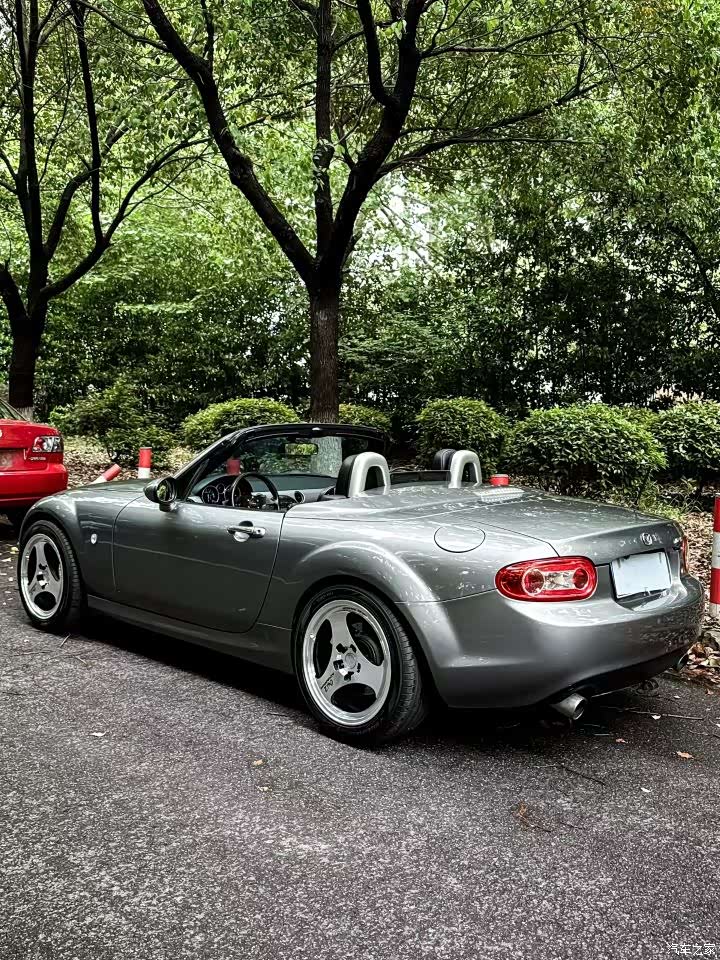 Mazda MX-5, 2010 3