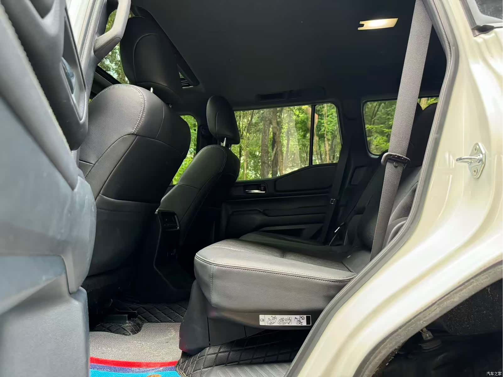 Toyota Prado, 2024 4