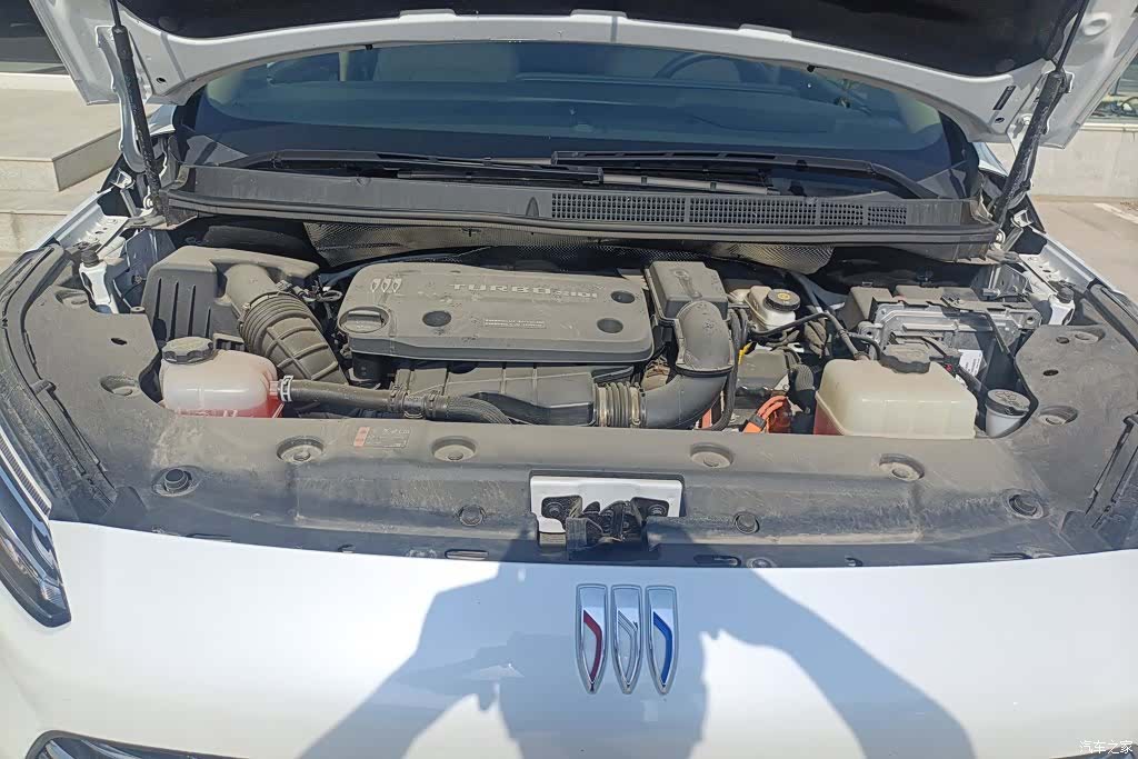 Buick GL8, 2025 10