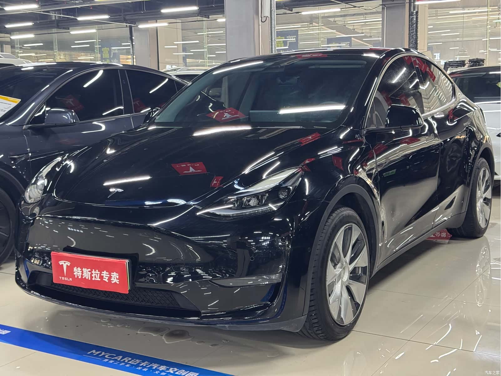 Tesla Model Y, 2021 1