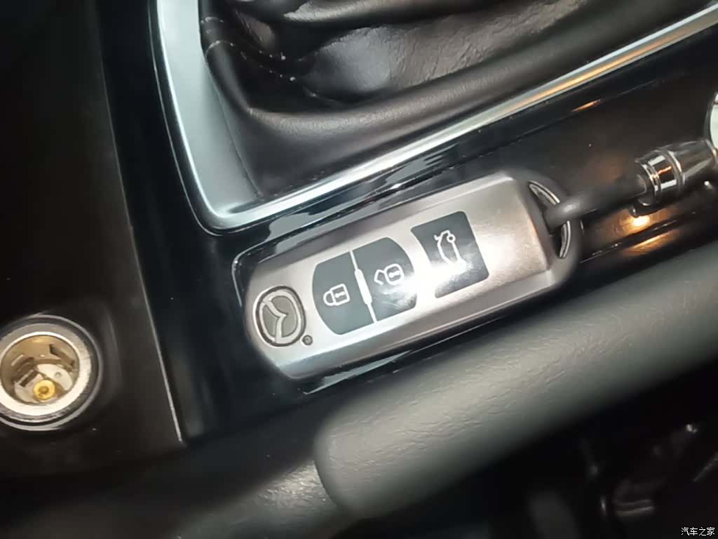 Mazda Mazda3, 2017 9