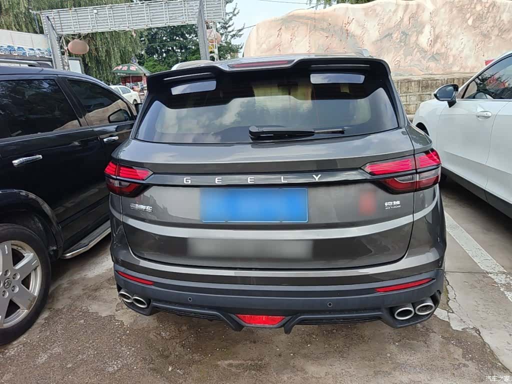 Geely Coolray, 2022 6