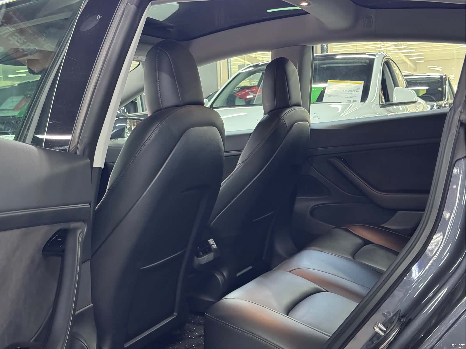 Tesla Model 3, 2020 6