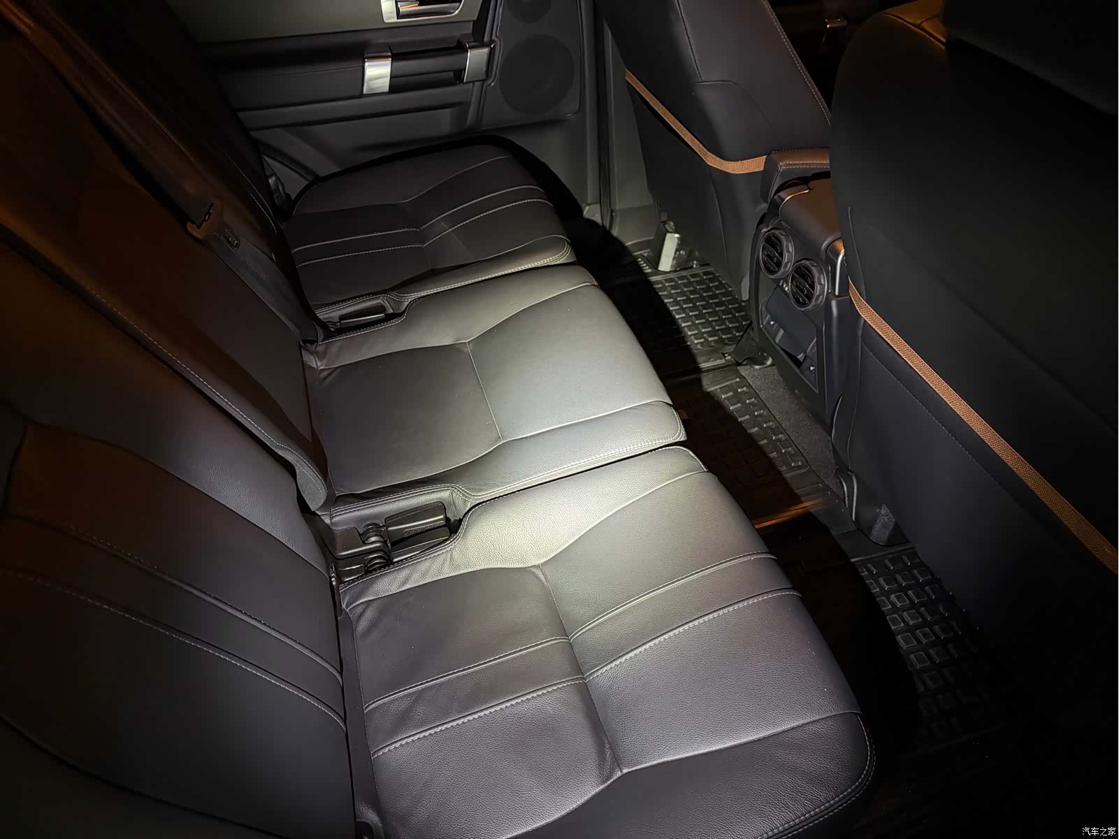 Land Rover Discovery, 2015 8