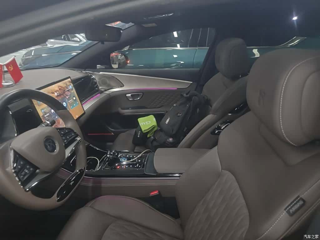 BYD Han, 2023 15