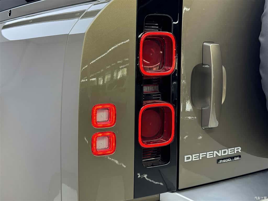 Land Rover Defender, 2020 9