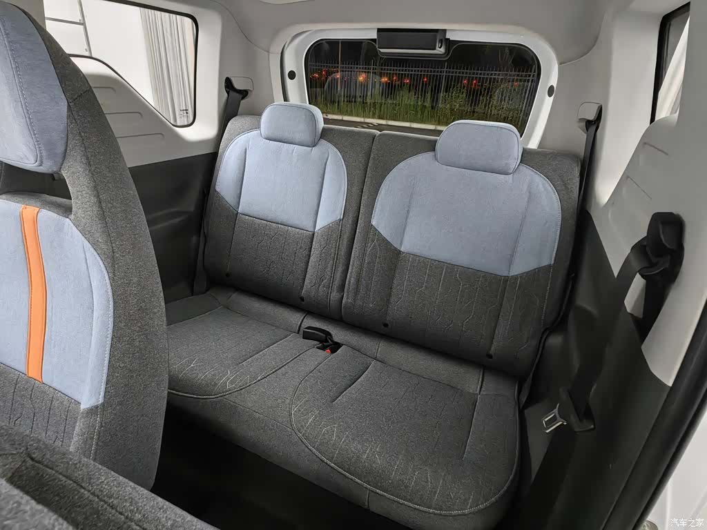 Geely Panda, 2023 15