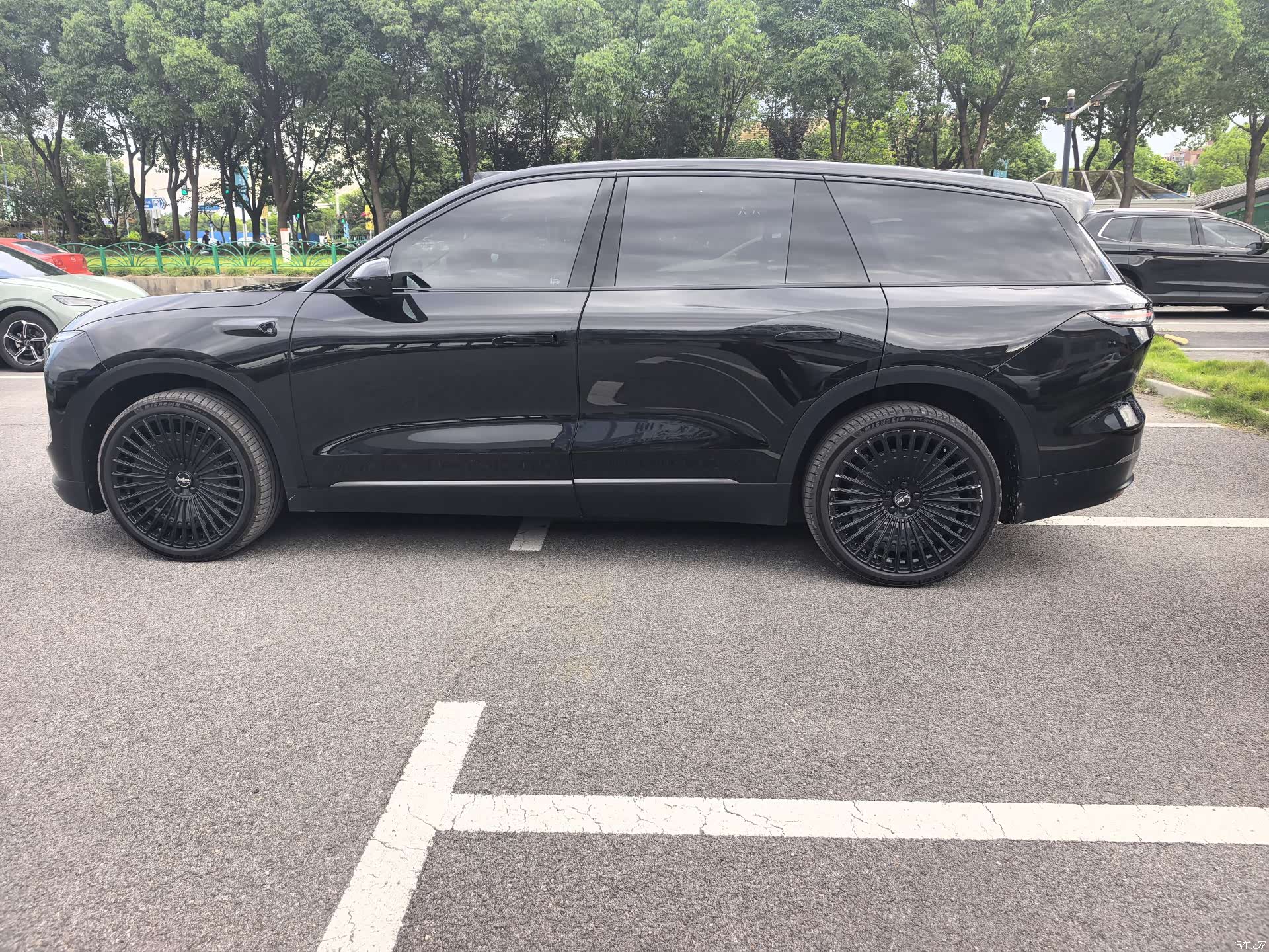 NIO ES8, 2023 10