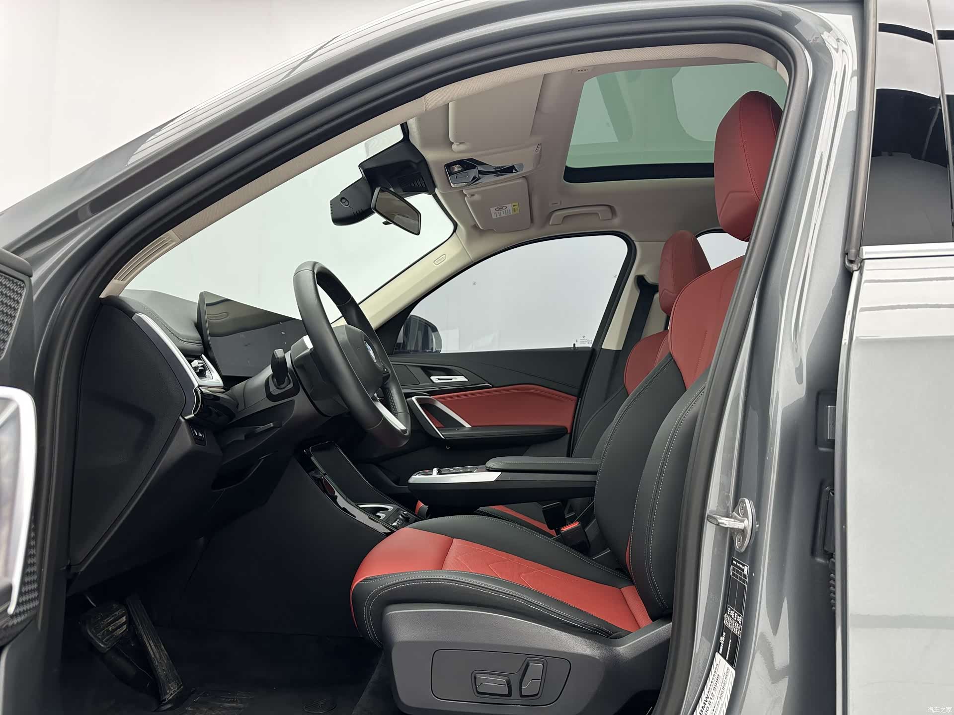 BMW X1, 2024 все фото