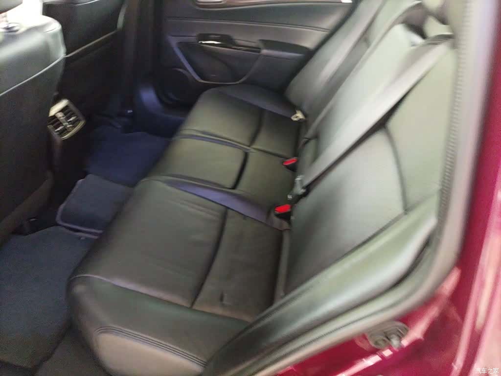 Honda Jade, 2018 13