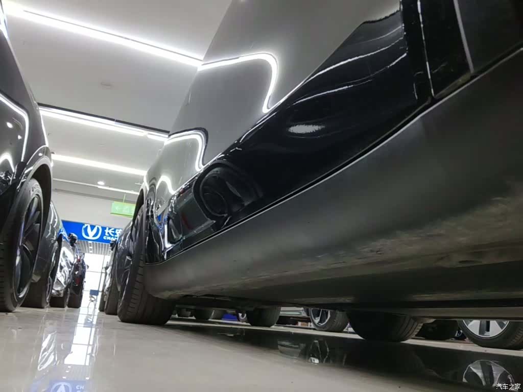 Tesla Model Y, 2022 21