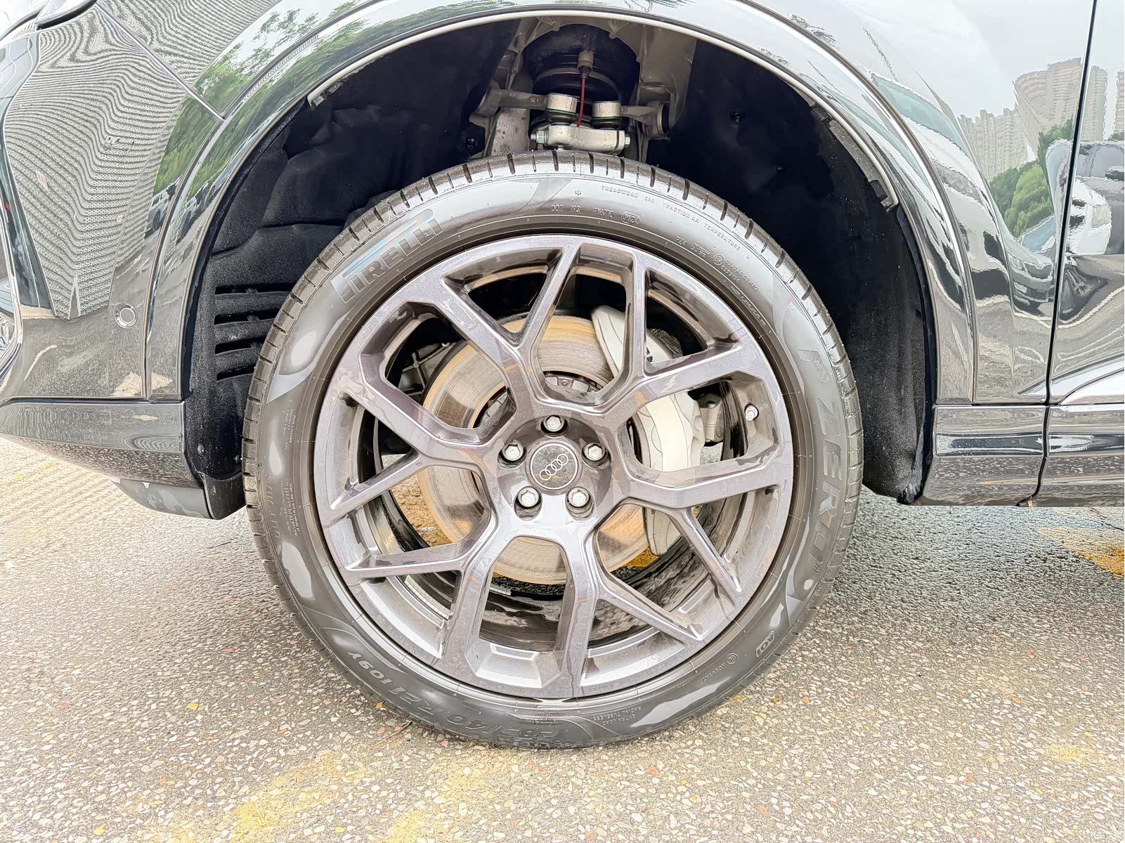 Audi Q7, 2025 4