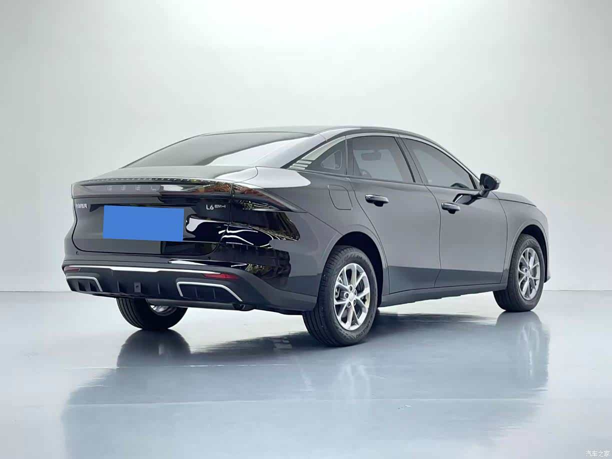 Geely Galaxy L6, 2025 4
