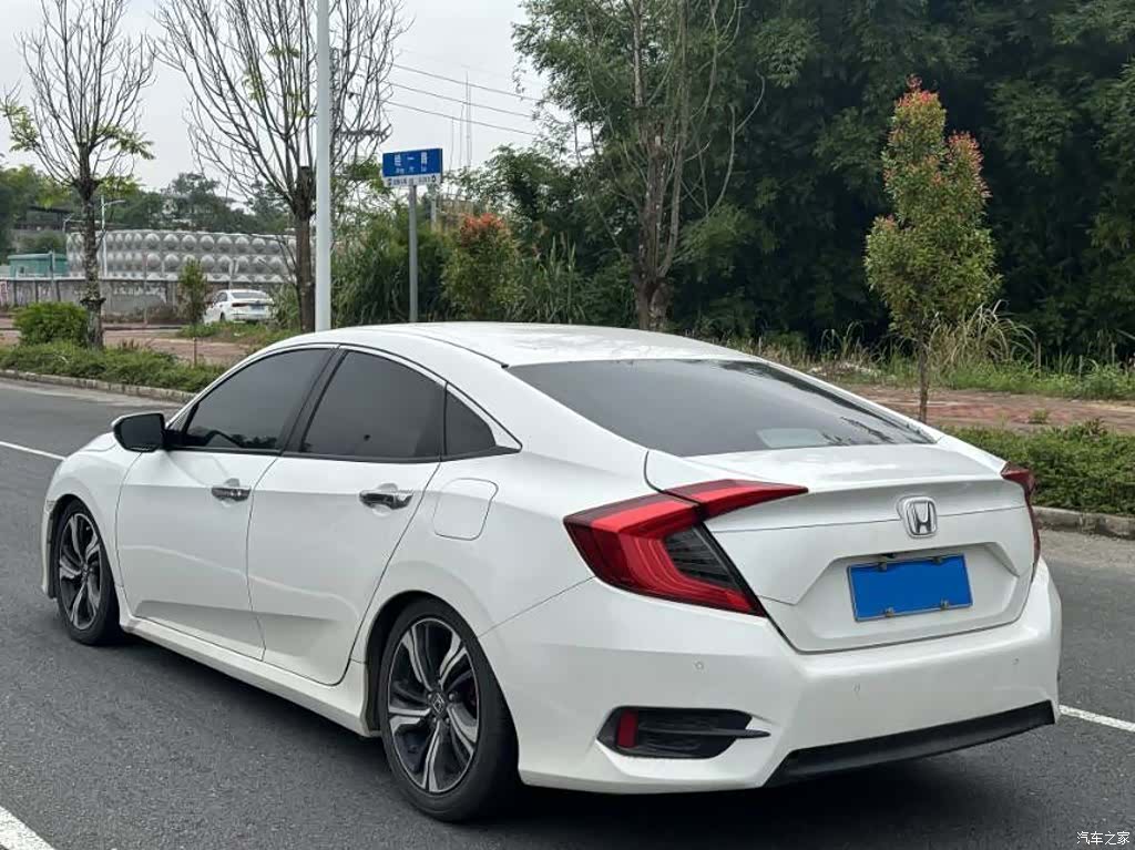 Honda Civic, 2018 3
