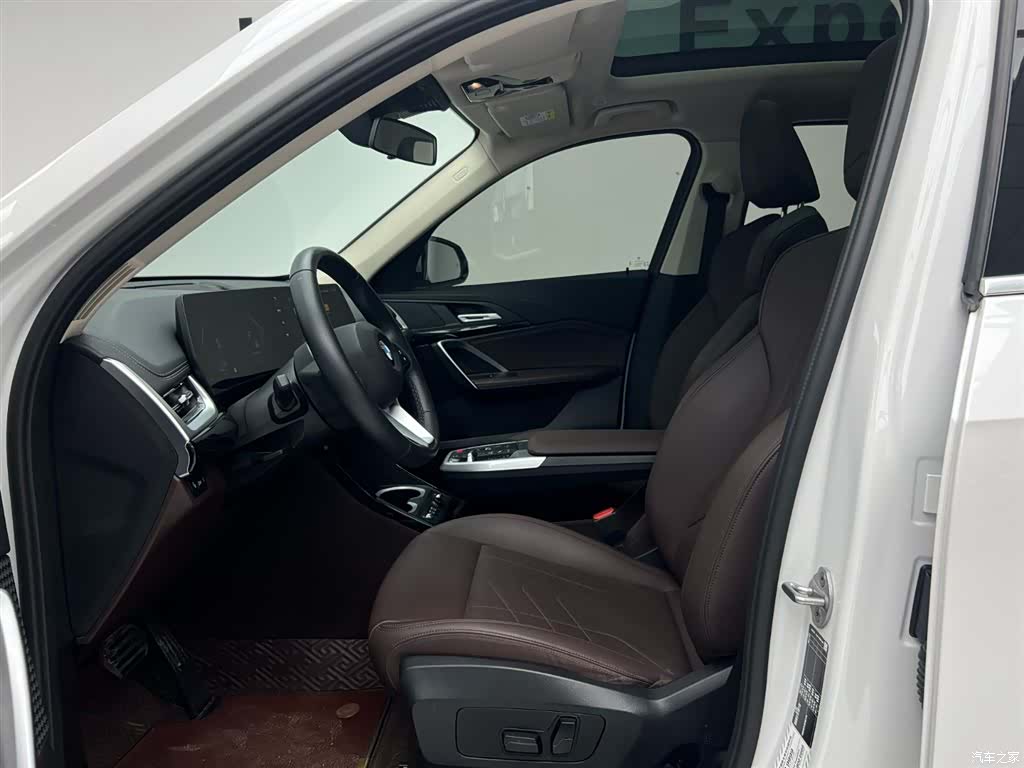 BMW X1, 2023 12