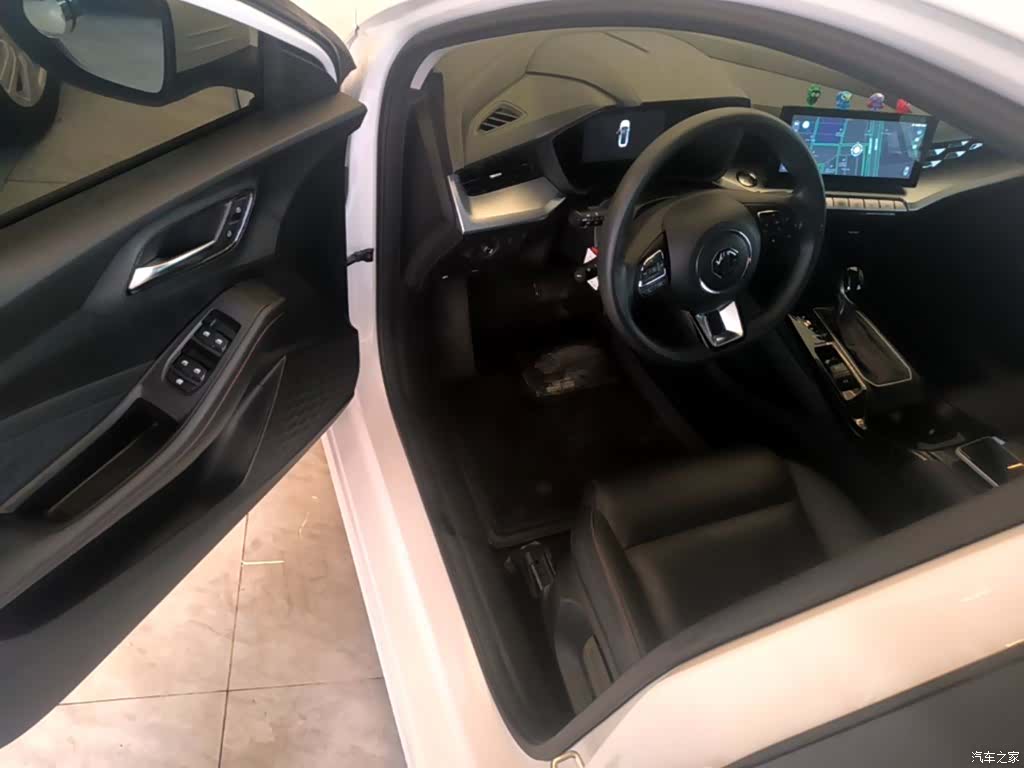 MG MG5, 2022 16