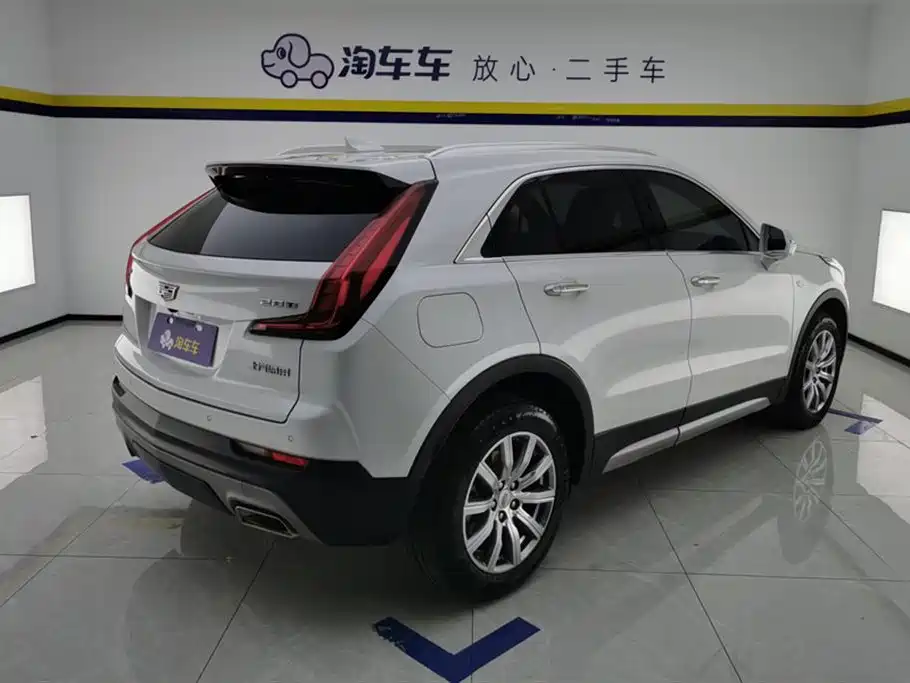 Cadillac XT4