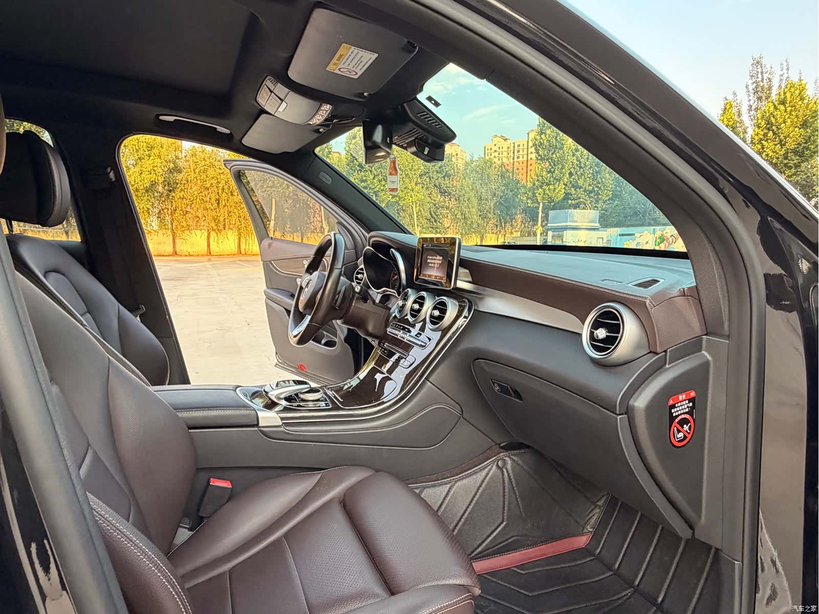 Mercedes-Benz GLC, 2018 12