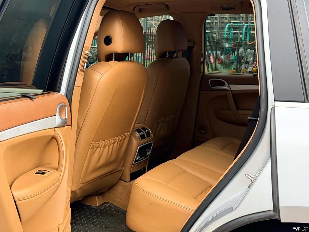 Porsche Cayenne, 2006 9