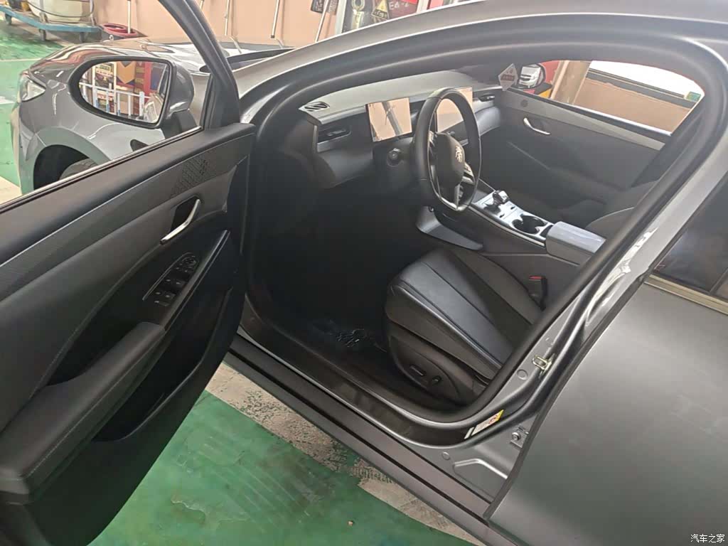 BYD Qin, 2025 16