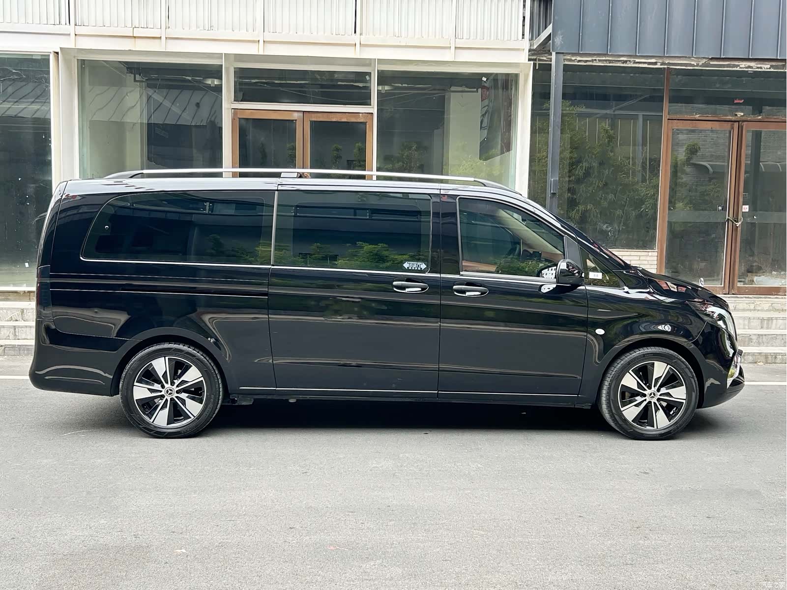 Mercedes-Benz VI, 2020 20