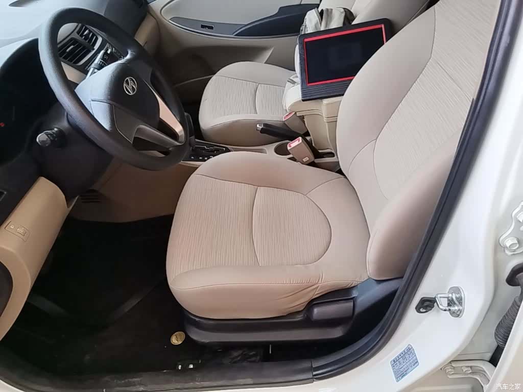 Hyundai GLS, 2017 15