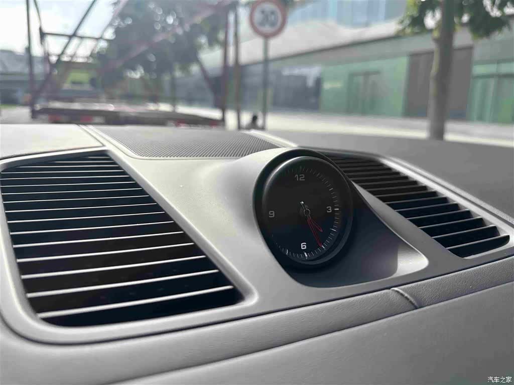 Porsche Cayenne, 2023 16