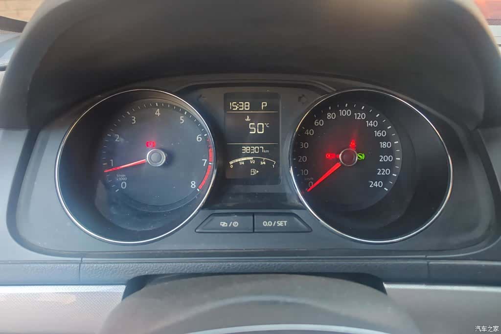 Volkswagen Lavida, 2017 14