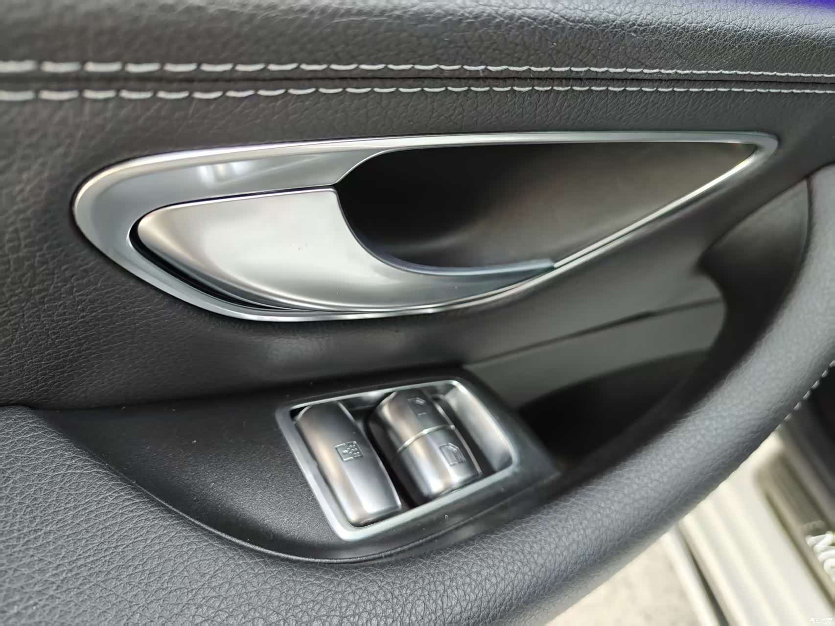 Mercedes-Benz E-Class, 2019 15
