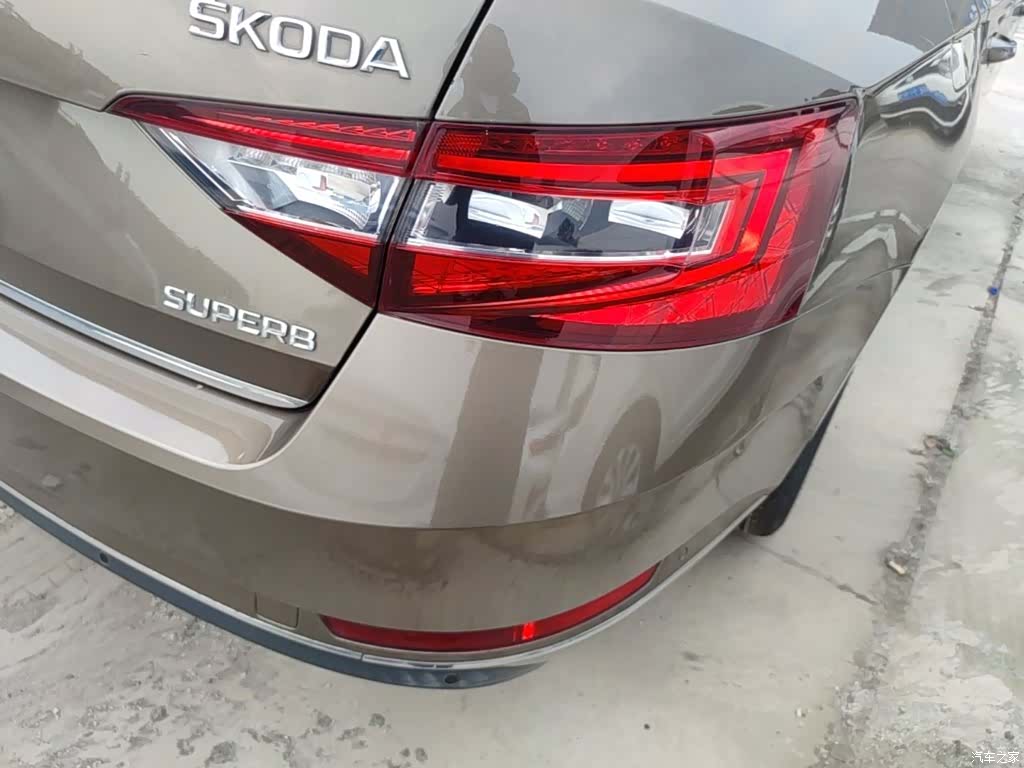 Skoda Superb, 2016 8