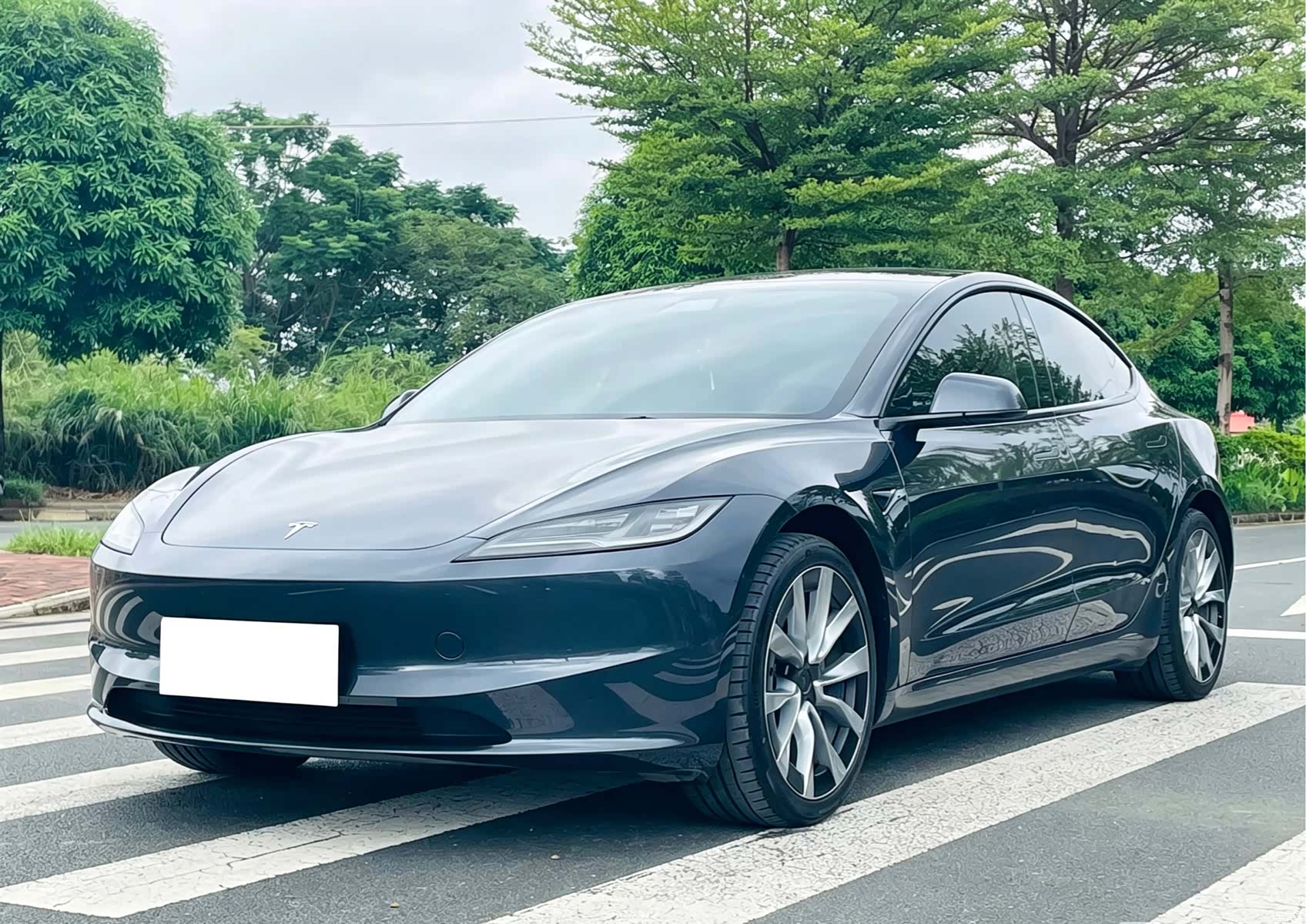 Tesla Model 3, 2024 1