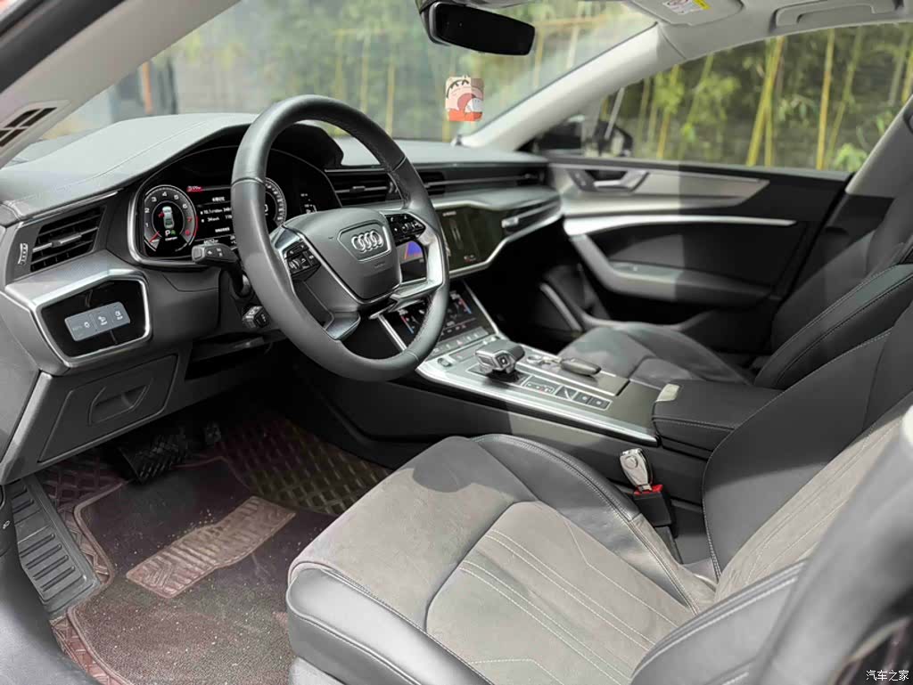 Audi A7L, 2024 13