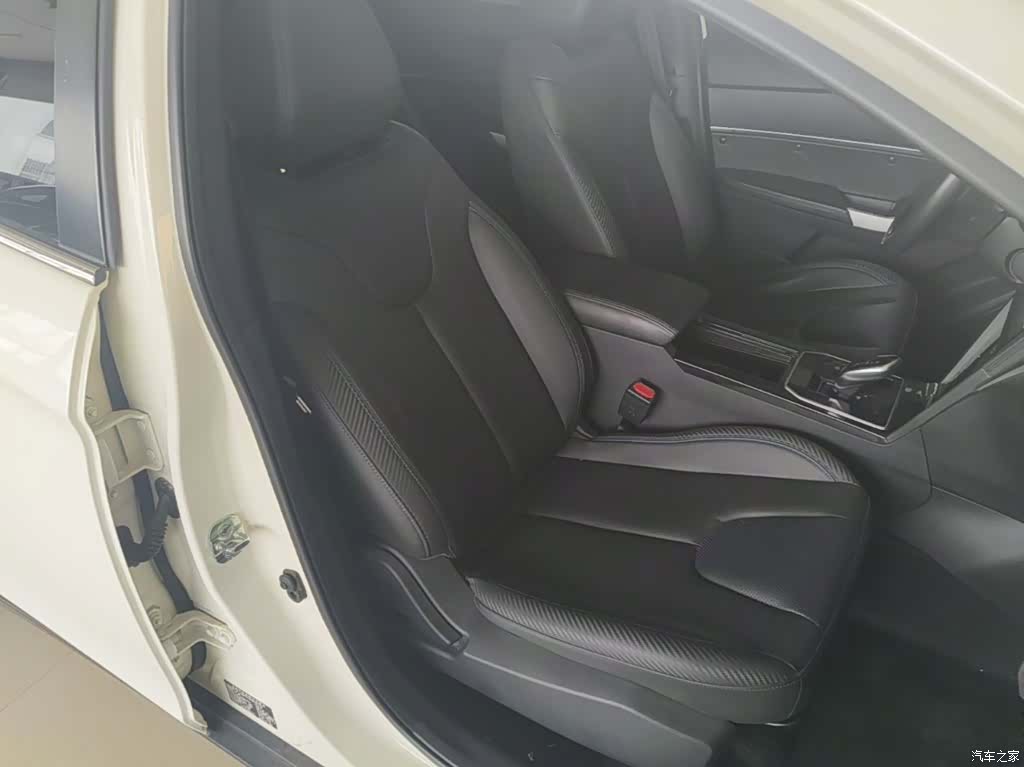 Nissan D60EV, 2022 25